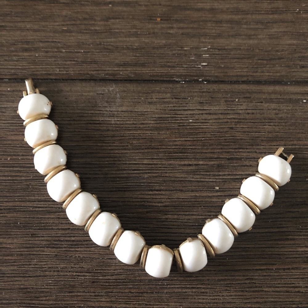 Vintage gold & white linked bracelet